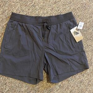 LL Bean Vista Camp Shorts Large NWT